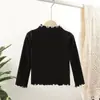 Roupas de primavera e outono para meninas: Camiseta color block estilosa e moderna estilo coreano com acabamento franzido para bebês e crianças