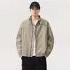 Ropa para Hombre Fengshe / Novedad Primavera 2026 Chaqueta de Cuello Alto Estilo Americano para Hombre, Corte Holgado, Marca de Tendencia, High Street, Top Elegante