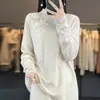 Bordado Super Lindo! Novo Suéter Pulôver Feminino Soltinho Emagrecedor para Outono e Inverno com Três Flores Grandes e Gola Meia-Alta