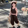 Conjunto de calça e blusa de bolinhas estilo coreano para meninas, nova coleção primavera/outono 2026, roupa moderna e estilosa para meninas pequenas