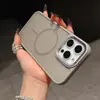 Funda Magnética para Teléfono Patrón de Diamantes Escudo Dorado Círculo Fino Adecuada para Apple 16Promax Agujero Grande 15/14/13 Tacto de Piel 12/11