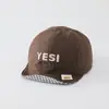 Gorra con Pico de Patito Letra SÍ, Sombrero de Sol Transpirable a Cuadros para Niños, Gorro Infantil Versátil para Todas las Estaciones
