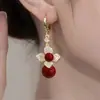 Puede ser enviado en nombre de otros: Pendientes de Perla Roja de Alta Gama, Pendientes de Aguja de Plata para Mujer, Nuevo Estilo de Moda, Pendientes Elegantes y Sofisticados