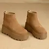 Botas de nieve de suela gruesa para mujer 2026 nuevo estilo estilo británico otoño e invierno con felpa botas cortas para personas bajas para aumentar la altura productos europeos venta caliente botas cortas de plataforma