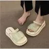 Zapatillas de Verano de Nuevo Estilo, Gruesas, Abiertas, sin Cordones, con Diseño Inspirado en Chanel, Zapatillas de Malla con Suelas Antideslizantes