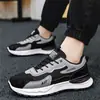Nuevos Zapatos de Hombre Verano 2026: Zapatos de Malla Transpirable Estilo Papá, Modernos y Versátiles, Zapatos de Malla de Suela Gruesa de Moda, Modelo Popular para Venta al por Mayor