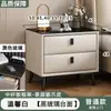 Mesita de noche de madera maciza y chapa de piedra, diseño moderno y minimalista, adecuada para apartamentos pequeños, con cajones para almacenamiento