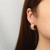 Pendientes en forma de C con doble trenzado multicapa de acero inoxidable, titanio, oro de 18 quilates y estilo europeo y americano.