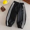Pantalones Jogger de Estilo Ropa de Trabajo para Niños con Puños, Pantalones Largos Cálidos de Primavera y Otoño para Niños y Niñas, Pantalones Deportivos Versátiles de Estilo Coreano para Otoño para Niños