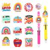 Bolígrafo de Punta de Bola Accesorios de Cuentas Papelería Divertida DIY Joyería de Dibujos Animados Frases de PVC Día del Maestro Cuentas Desmontables en Stock