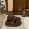 Zapatos de pelo de estilo suave para mujer, para usar en exteriores, nuevos lanzamientos Otoño e Invierno 2026, zapatos planos de fieltro de lana con forro de felpa, Mary Janes de una sola tira, mocasines
