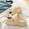 Zuecos de EVA de Venta Caliente para Exteriores que Aumentan la Altura para la Temporada de Regreso a Clases, Sandalias Cerradas Elegantes y Modernas para Playa, Antideslizantes y Transpirables para Mujer