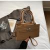 Bolso de Mano Cuadrado Pequeño Cruzado Estilo Nuevo Estético Texturizado Retro 2025 Moda Casual Gran Capacidad Tendencia Europea y Americana Patrón de Cocodrilo
