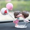 Celebriedade da Internet Enfeites de Carro Atacado Carro Acessórios de Carro Boneca Casal Fofo Beijo Decoração de Carro Elétrico Enfeites