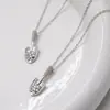 Colar de Pá Pequena com Diamantes Inteiros para Mulheres, Luxo Acessível, Estiloso, Design de Nicho, Corrente para Clavícula de Pá de Ouro de Alta Qualidade, Novos Acessórios