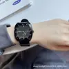 Popular Moda para Comércio Exterior Relógio Masculino Azul com Pulseira de Silicone em Formato de Barril, Relógio de Quartzo Estiloso e na Moda para Jovens, Direto da Fábrica