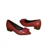 Mocasines de mujer de tacón bajo con hebilla cuadrada, nuevo modelo otoño 2026, piel suave, suela blanda, versátiles y cómodos, punta fina, adecuados para madres