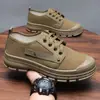 2026 Novos Sapatos de Trabalho Casual Lona Resistente a Desgaste Sapatos de Libertação Botas Martinas Cano Baixo Estilo Britânico Tendência Sapatos Masculinos de Solado Grosso