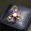 Elegante broche de flor de cristal artificial tridimensional de duas cores de alta qualidade, pin de flor de pérola oca, acessórios, presente feminino