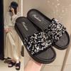 Chinelo de Sola Grossa Verão 2025 Novo Estilo Plataforma Paetê Moda Fada High-End Uso Externo Sandálias de Praia para Mulheres