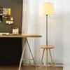 Nuevo producto transfronterizo: Lámpara de pie con mesa, estante de almacenamiento integrado, lámpara de mesa para sala de estar, dormitorio, hotel, luz ambiental de cabecera de pie