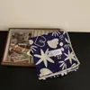 ¡Pequeña literatura y arte gris! Pañuelo Cuadrado Pequeño de Algodón Estampado Azul y Rojo Vintage Estilo Coreano Pañuelo Versátil de Alta Calidad