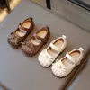 Zapatos Pequeños de Piel para Niñas 2026 Nuevos Primavera/Otoño Suela Suave Antideslizantes Mocasines Infantiles Zapatos de Princesa para Niñas Versátiles