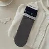 Calcetines florales azul marino estilo coreano para mujer, calcetines de media pantorrilla con bloques de color y estampado de diamantes con bordes enrollados, calcetines holgados de algodón estilo bosque de otoño