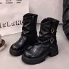 Botas de plataforma de caña ancha para mujer 2026 Otoño/Invierno nuevo lanzamiento botas estilo Martin con forro de felpa tacón grueso altura creciente estilo británico botines zapatos de mujer