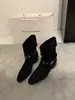 Botas de Ponta Fina com Pregas de Pelo para Mulheres 2025 Nova Coleção Outono e Inverno Slim Cano Médio Retro Botas de Cavaleiro Cowboy Ocidental Botas Curtas Femininas