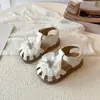 Corona de Moda Estilo Hada para Niñas con Pedrería Calada Sandalias Romanas Verano 2026 Nuevos Zapatos Versátiles de Princesa
