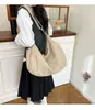 Bolsa de Tela Grande de Gran Capacidad Simple Casual Versátil para Mujer para el Trabajo Estilo Coreano de Moda Bolsa en Forma de U Bolsa Tote Bolsa Cruzada Bolsa de Hombro