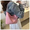 Bolsa de Ombro Estilo Minisary Feminina 2024 Nova Menina Elegante Doce Cor Sólida Bolsa Balde Estilo Ocidental Estilo Coreano Bolsa Casual
