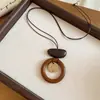 Collar colgante de resina y ratán transfronterizo europeo y americano, cadena para la clavícula de diseño nicho, estilo vintage, accesorio para mujer inspirado en las vacaciones