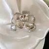 Pulsera Abierta con Patrón de Flor de Metal Transfronteriza Europea y Americana, Pulsera de Moda Casual con Personalidad, Joyería de Mano de Nicho de Lujo Ligero