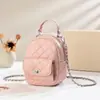 Nova Bolsa de Mão Fashion Estilo Coreano 2025 para Mulheres, Mochila Feminina Estilo Nicho, Mini Mochila Acolchoada com Corrente