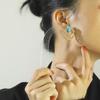 Brincos irregulares INS europeus e americanos da moda com fivela de anel duplo de gota de óleo, brincos simples de aço titânio 18k de alta qualidade para mulheres