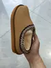 Botas de Neve 24 Femininas Tamanho de Exportação 43 Grande Forradas com Lã Pelo Quente Plataforma Sapatos de Algodão Sem Salto Botas de Algodão