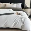 Conjunto de luxo de inverno bordado em veludo cristal com quatro peças, capa de edredom de veludo de leite dupla face, conjunto de três peças de lã coral para dormitórios estudantis