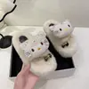Nuevas zapatillas de casa tipo slip-on de gatito de dibujos animados para mujer, otoño e invierno 2026, zapatillas de algodón lindas para niña, con suela gruesa, para exteriores