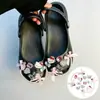 Accesorios para zapatos Croc, piezas para armar tú mismo, flores metálicas tridimensionales de lujo ligero con diamantes y perlas, hebillas de zapato desmontables, decoración de superficie de zapato