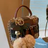 Bolso de Lana a Cuadros para Mujer 2026 Otoño/Invierno Nuevo Llegada Diseño de Nicho Bolso Cuadrado Pequeño de Hombro Versátil Bolso Cruzado para Teléfono