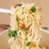 Nueva fecha Hong Kong mini tazón de fideos sabor mariscos, 18 tazones en una caja completa, fideos instantáneos en vaso pequeño, al por mayor 11
