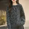 2025 Novo Outono e Inverno Amigo da Pele Malha Grossa de Sete Pontos Gola Redonda Manga Longa Feminina Estampa de Leopardo Parte de Baixo Escovada Top