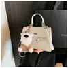 Bolsas de Alta Qualidade Transfronteiriças para Mulheres Outono e Inverno 2025 Nova Moda Retro Bolsa Transversal Versão Coreana Popular Bolsa de Mão Kelly