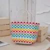 Bolsas tejidas de plástico coloridas y vibrantes, Cestas para verduras, Bolsos de mano para souvenirs, Bolsos de flor tejidas a mano de PU para mujer