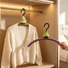 Perchero con forma de figura que lleva sombrero, temática de bosque, para el hogar, perchero sin marcas para dormitorio, tendedero de ropa