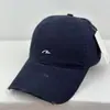 Gorra de Béisbol Bordada Simple Estilo Retro Americano Desgastada con Agujeros Unisex Corona Suave Tendencia Callejera Protección Solar Sombra Pico de Pato