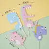 Dinossauro Rosa Fofo Decoração de Bolo de Quatro Peças Encaixável Decoração de Mesa de Sobremesa de Aniversário para Crianças Bebê Encaixável