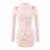 Conjunto de dos piezas para principios de primavera: vestido bodycon de punto elástico ajustado con cuello alto y mangas largas, con cárdigan de manga larga.